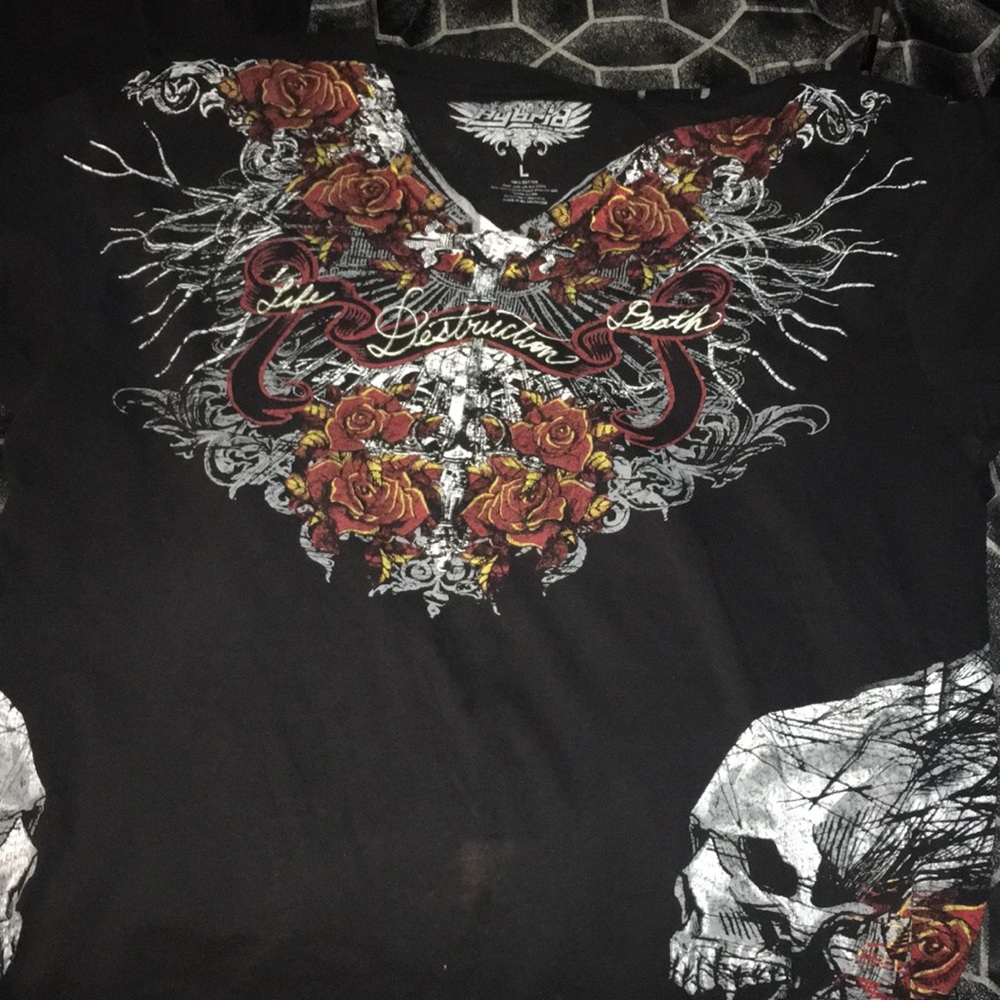 Black skull tee